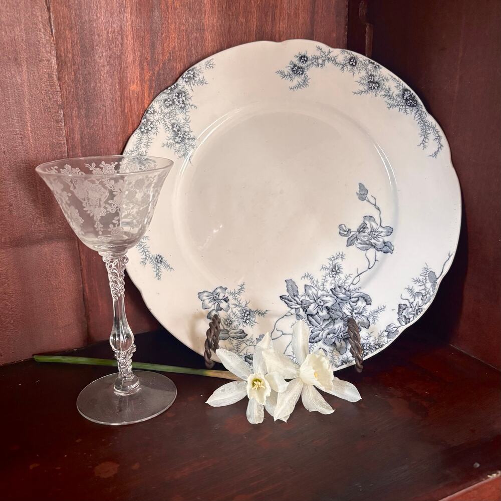 Antique Flow Blue 10" Plate-Clifford Pattern Colonial Pottery Stoke,England 1891
